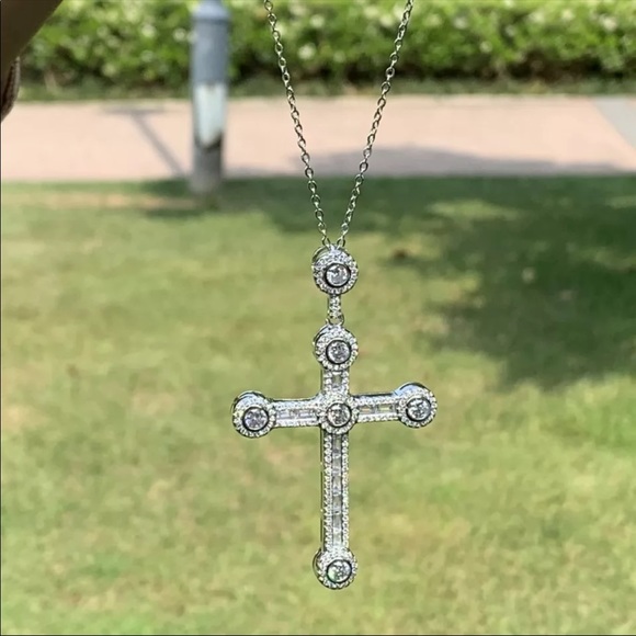 New Luxury 925 Silver Beautiful Cross For Men Women Diamond Necklace - Picture 5 of 15